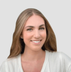 [PARTNER HEADSHOT] Bailey Polster - Associate Broker, RT Specialty